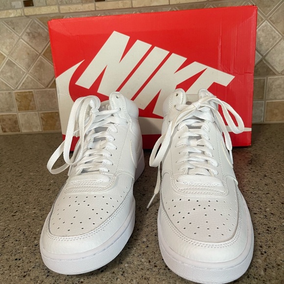 Nike NWB Court Vision Mid Women’s White Sneaker Size 9.5 - Picture 3 of 8